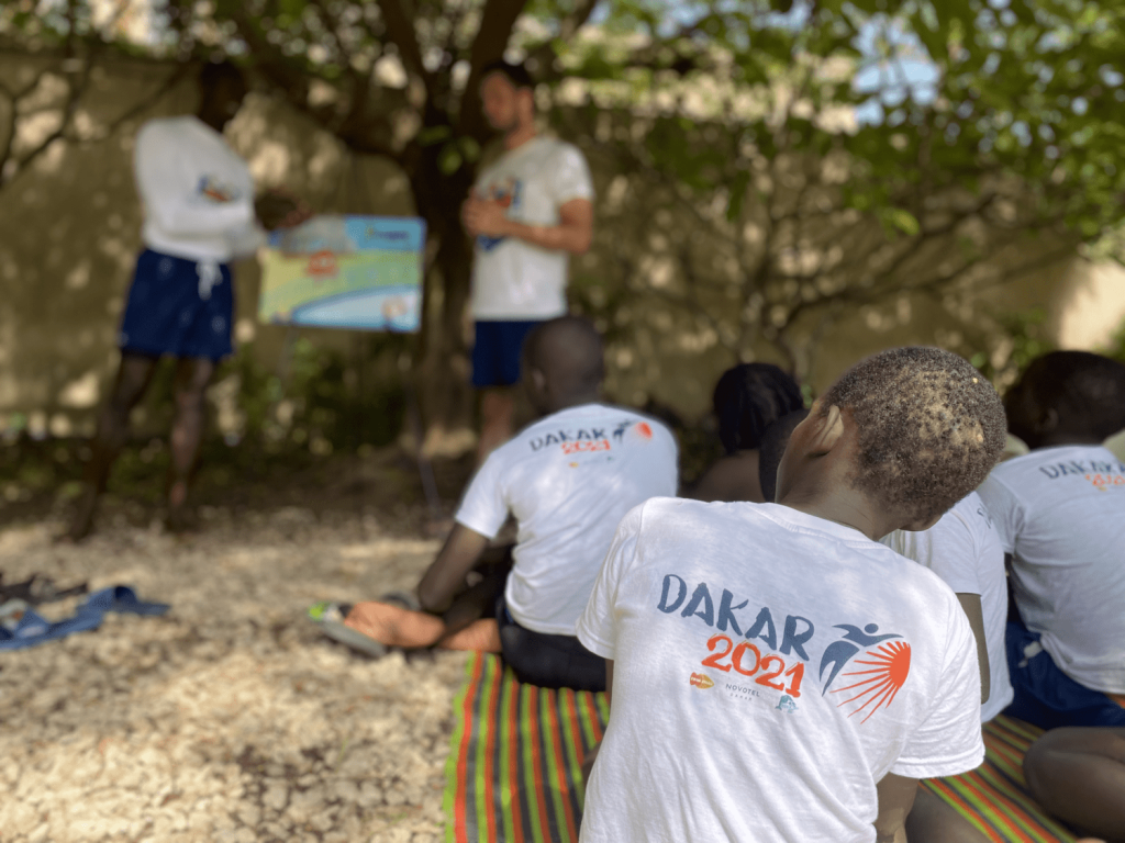 Rescate automático anti ahogamiento Dakar 2021 Senegal estrellas de natación  